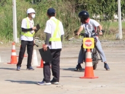 การตรวจสอบความปลอดภัยก่อนการออกรถ