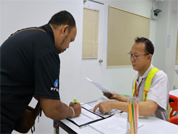 ลงทะเบียนรับเอกสารประกอบการฝึกอบรม