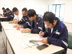 ลงทะเบียนรับเอกสารประกอบการฝึกอบรม