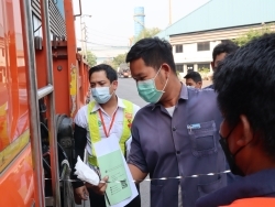 การตรวจสอบของเหลวภายในเครื่องยนต์