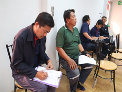 ลงทะเบียนรับเอกสารประกอบการฝึกอบรม