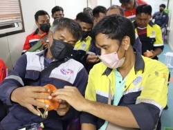 การเสริมความแข็งแรงให้กับสินค้าด้วยสายรัด