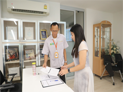 ลงทะเบียนรับเอกสารประกอบการฝึกอบรม