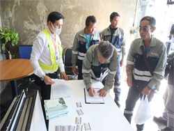 ลงทะเบียนรับเอกสารประกอบการฝึกอบรม