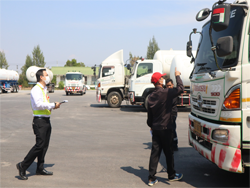 การตรวจสอบความปลอดภัยรอบตัวรถ