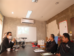 เทคนิคการขับรถเชิงป้องกันอุบัติเหตุ โดยอาจารย์อภิรัติ  คำสายพรม