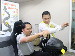 เทคนิคการบังคับควบคุมยานพาหนะ และการรับมือกับสถานการณ์ฉุกเฉิน Steering Control and Emergency Response