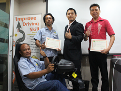 พัฒนาทักษะการขับรถอย่างปลอดภัย Improve Safety Driving Skill