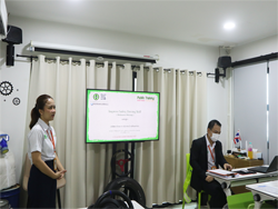 กล่าวต้อนรับพร้อมแนะนำวิทยากรและกิจกรรมฝึกอบรม