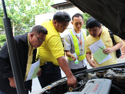 ปฏิบัติการตรวจสอบ และบำรุงรักษารถยนต์เบื้องต้น Pre-Trip Inspection and Basic Maintenance