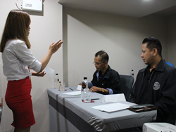 กล่าวต้อนรับพร้อมแนะนำสถานที่และกิจกรรมฝึกอบรม