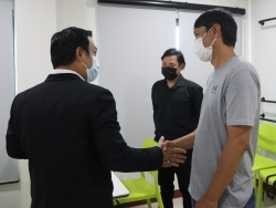 เทคนิคการทำความเคารพทักทายผู้รับบริการ