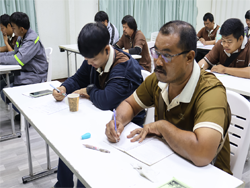 ลงทะเบียนรับเอกสารประกอบการฝึกอบรม