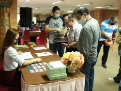 ลงทะเบียนรับเอกสารประกอบการฝึกอบรม