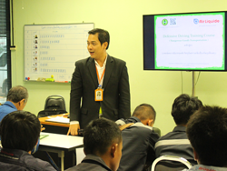 เทคนิคการขับรถบรรทุก และรถขนส่งวัตถุอันตรายอย่างปลอดภัย Defensive Driving for Dangerous Goods Transportation