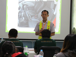 เทคนิคการขับรถเชิงป้องกันอุบัติเหตุ Defensive Driving Technique โดยอาจารย์อนุชาติ  เชียงสุข