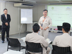 ผู้บริหารให้กล่าวขอบคุณพร้อมเน้นย้ำมาตรฐานความปลอดภัยขององค์กร