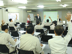 เทคนิคการขับรถเชิงป้องกันอุบัติเหตุ Defensive Driving Technique โดยอาจารย์อภิรัติ  คำสายพรม