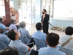 เทคนิคการขับรถเชิงป้องกันอุบัติเหตุ โดยอาจารย์อภิรัติ  คำสายพรม