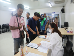 ลงทะเบียนรับเอกสารประกอบการฝึกอบรม