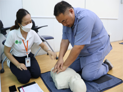 ฝึกปฏิบัติการกู้ฟื้นคืนชีพในสถานการณ์ฉุกเฉิน