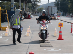 ฝึก และประเมินทักษะการทรงตัวในทางขรุขระ