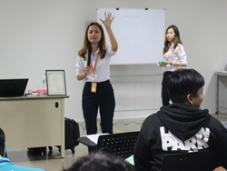 กล่าวต้อนรับพร้อมแนะนำทีมวิทยากร และกิจกรรมฝึอบรม