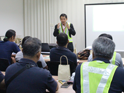 บทบาทหน้าที่ของพนักงานขับรถมืออาชีพ Professional Driver