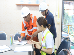 ลงทะเบียนรับเอกสารประกอบการฝึกอบรม