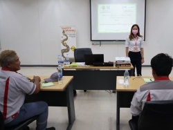 กล่าวต้อนรับพร้อมแนะนำวิทยากรและกิจกรรมฝึกอบรม
