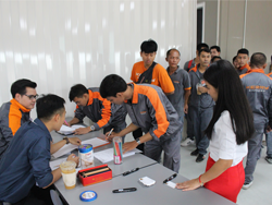 ลงทะเบียนรับเอกสารประกอบการฝึกอบรม