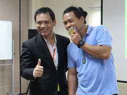 ให้รางวัลกับผู้ที่สามารถตอบคำถามได้สูงสุดประจำวัน