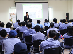 กฎหมายจราจรทางบกเพื่อการขับรถอย่างปลอดภัย Traffic Laws for Safety Driving