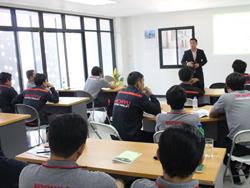 เทคนิคการขับรถเชิงป้องกันอุบัติเหตุ Defensive Driving Technique โดยอาจารย์อภิรัติ  คำสายพรม