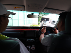 ฝึก และประเมินทักษะการขับรถเชิงป้องกันอุบัติเหตุบนถนนจริง On Road Evaluate with Instructor