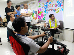 ฝึก และทดสอบปฏิกิริยาการตอบสนองในสถานการณ์ฉุกเฉินด้วยเครื่อง Driving Simulator