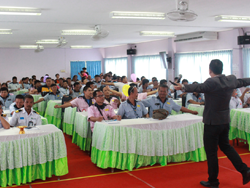 กฏหมายจราจรทางบกเพื่อการขนส่งอย่างปลอดภัย Traffic Laws for Transprotation
