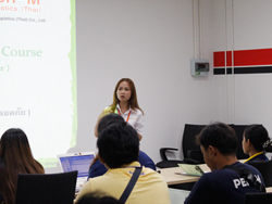 กล่าวต้อนรับพร้อมแนะนำวิทยากร และกิจกรรมฝึกอบรม