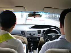 ฝึก และประเมินทักษะการขับรถเชิงป้องกันอุบัติเหตุบนถนนจริง On Road Evaluate with Instructor