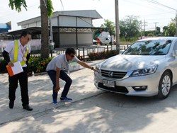 การตรวจสอบความปลอดภัยโดยรอบตัวรถก่อนการเดินทาง Pre-Trip Inspection