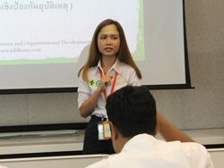 กล่าวต้อนรับพร้อมแนะนำทีมวิทยากร และกิจกรรมฝึอบรม