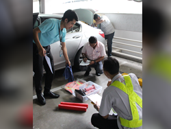 การตรวจสอบอุปกรณ์ความปลอดภัยประจำรถ