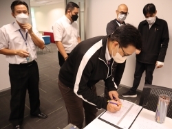 ลงทะเบียนรับเอกสารประกอบการฝึกอบรม