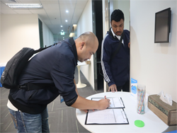ลงทะเบียนรับเอกสารประกอบการฝึกอบรม