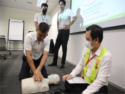 ฝึกปฏิบัติการกู้ฟื้นคืนชีพในสถานการณ์ฉุกเฉิน