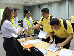 ลงทะเบียนรับเอกสารประกอบการฝึกอบรม