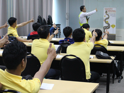 เทคนิคการสังเกตคาดการณ์ และการรับมือกับสถานการณ์อย่างเหมาะสม Hazard Perception Technique