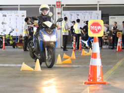 ฝึก และประเมินทักษะการขับรถหลบหลีกสิ่งกีดขวางแบบซิกแซฏ Slalom