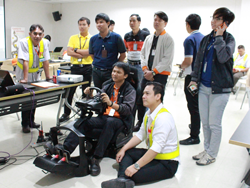 ฝึก และทดสอบปฏิกิริยาการตอบสนองในสถานการณ์ฉุกเฉินด้วยเครื่อง Driving Simulator