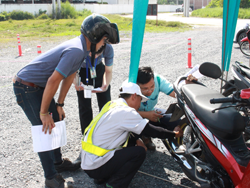 ปฏิบัติการณ์ตรวจสอบ และเตรียมความพร้อมของยานพาหนะก่อนการเดินทาง